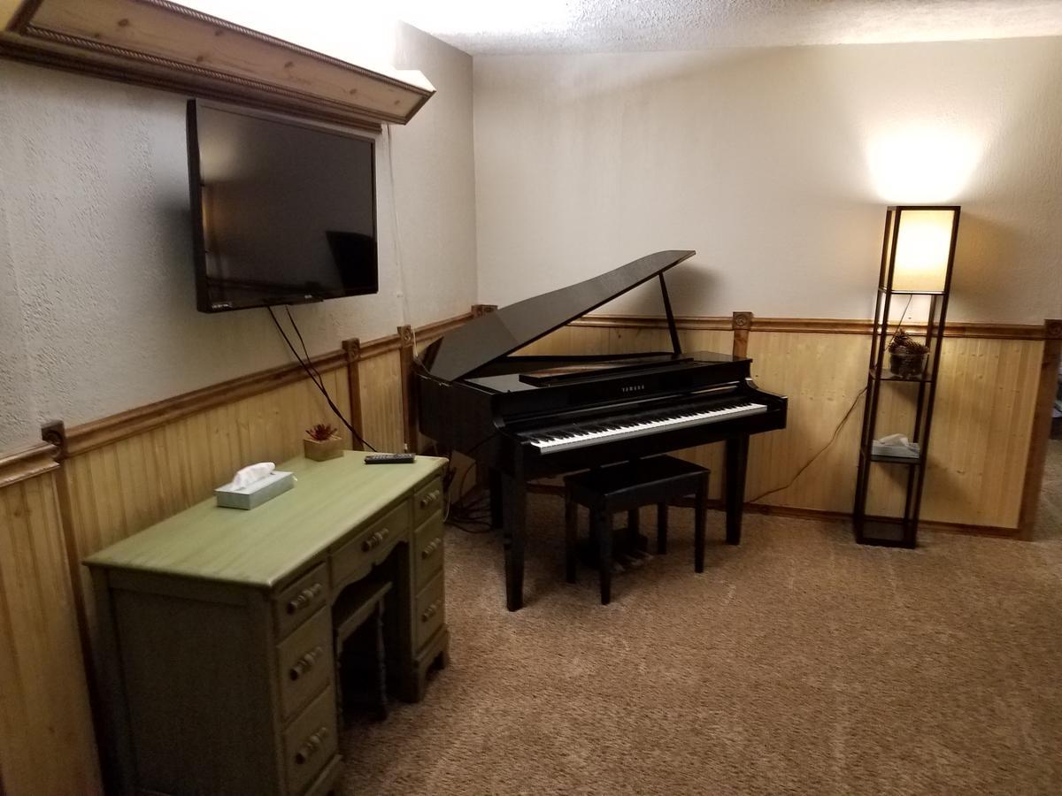 Oakland Motel